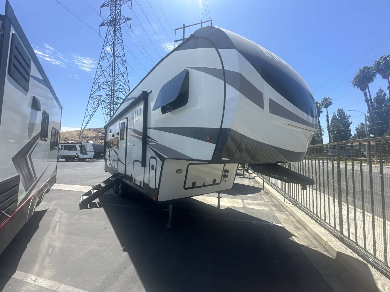 A photo of this 2023 Forest River ROCKWOOD SIGNATURE 2622RK