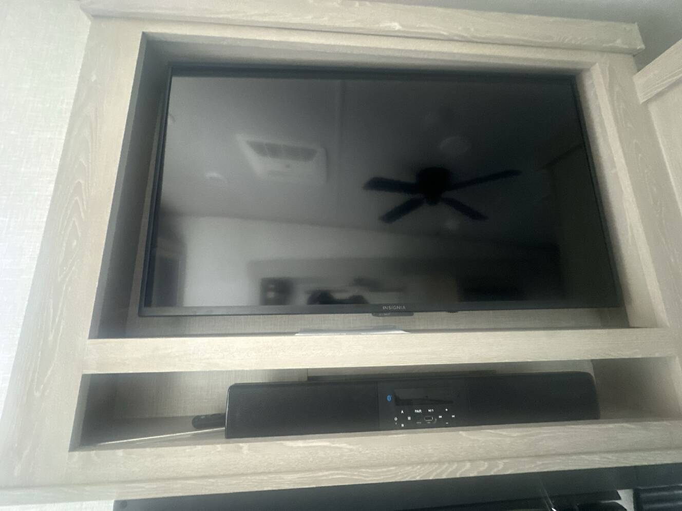 A photo of this 2023 Forest River ROCKWOOD SIGNATURE 2622RK
