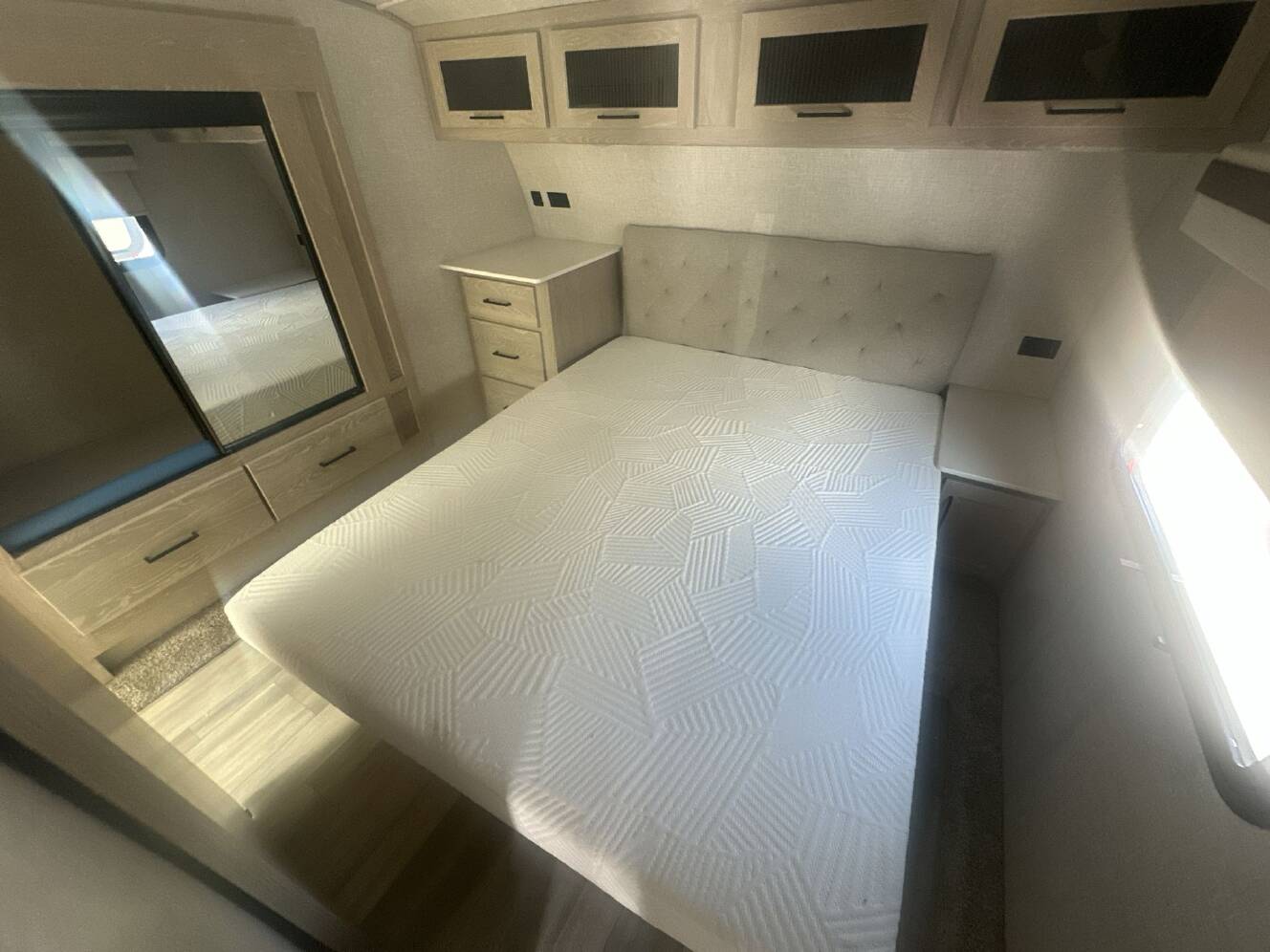 A photo of this 2023 Forest River ROCKWOOD SIGNATURE 2622RK