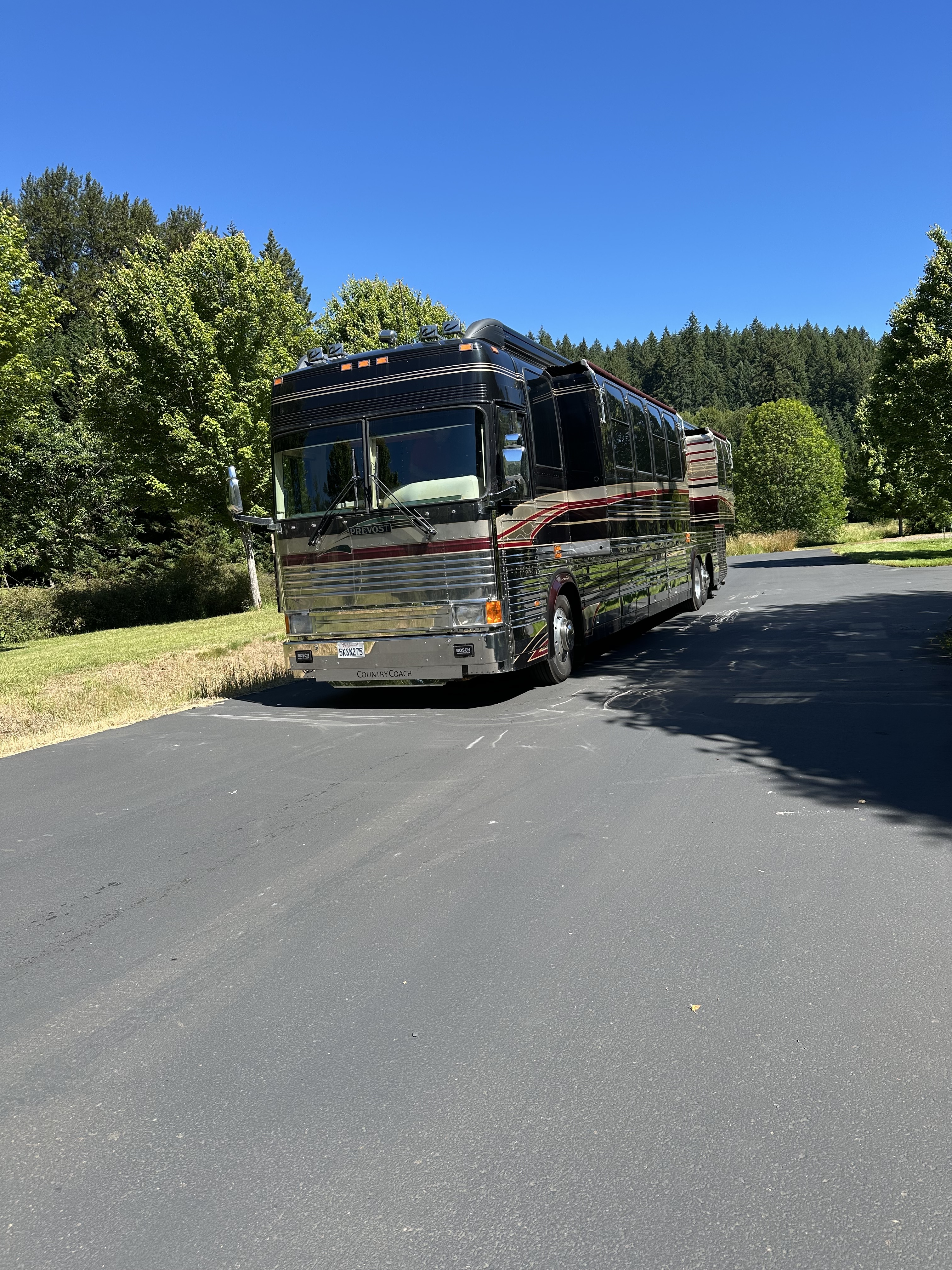 2001 Country Coach PREVOST XL45 RV