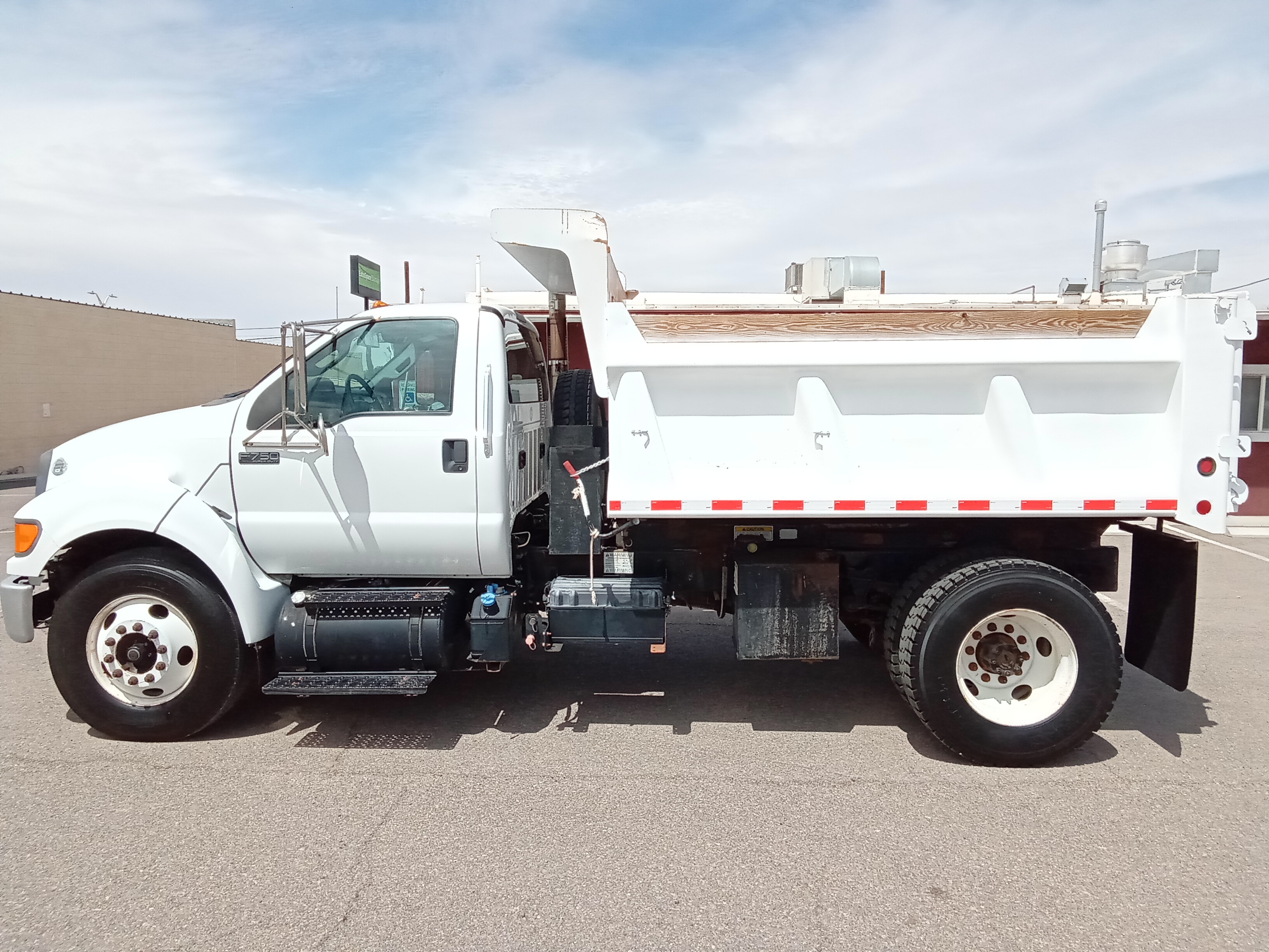 2011 FORD F750 SD DIESEL STRAIGHT FRAME SD DIESEL STRAIGHT FRAME in El Paso, TX