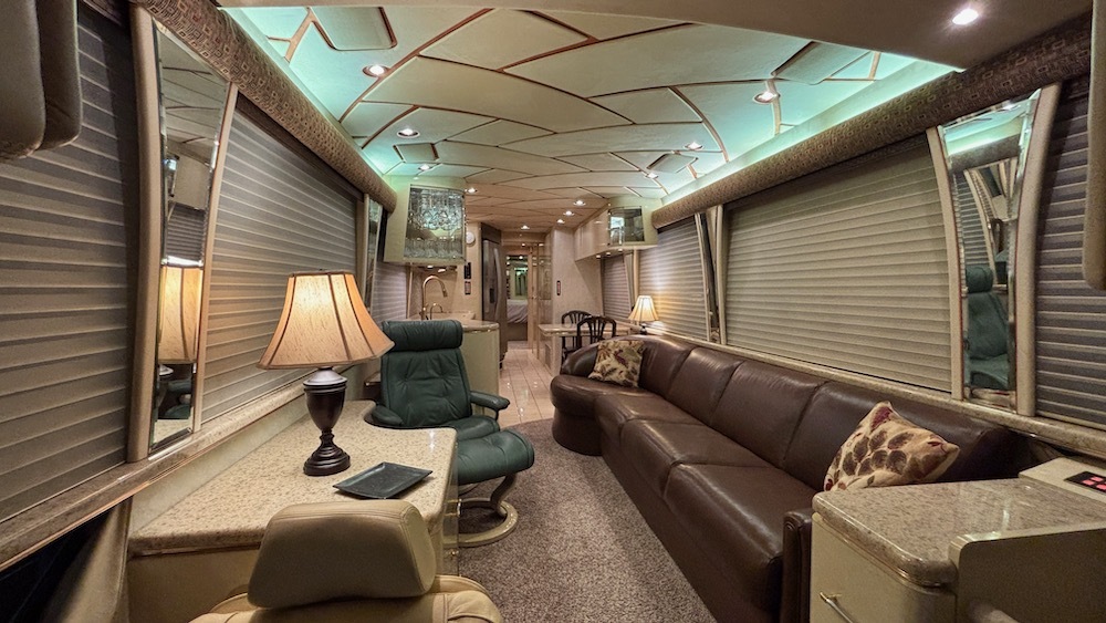 2000 Prevost Marathon H3-45 in phoenix AZ
