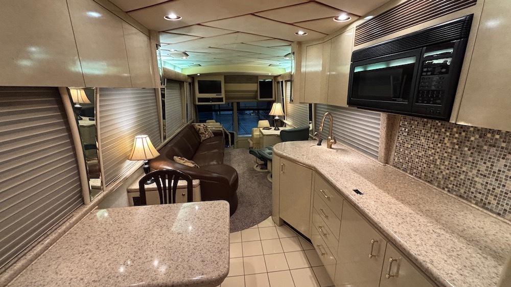 2000 Prevost Marathon H3-45 in phoenix AZ