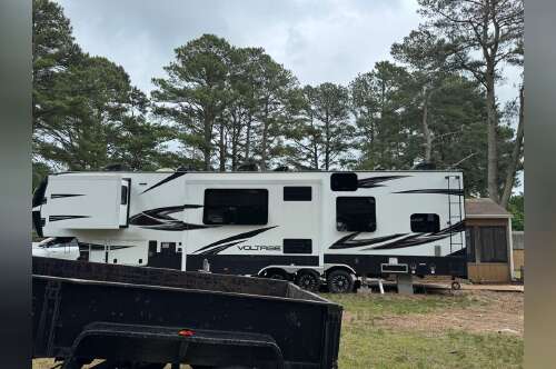 2017 Dutchmen Voltage 4155 in horntown VA