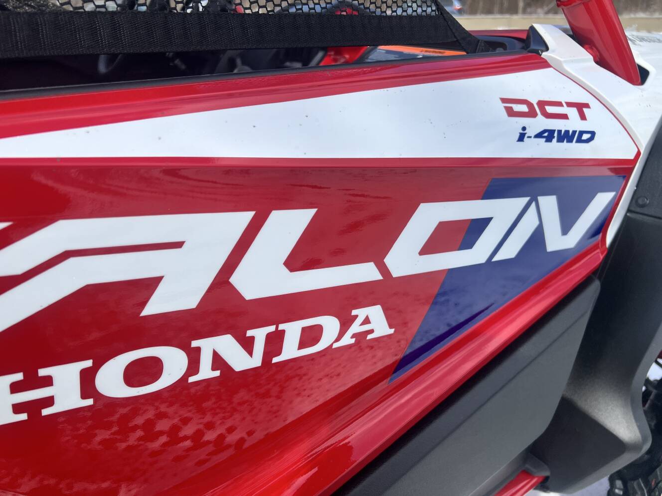 A photo of this 2026 Honda Talon 1000R FOX Live Valve