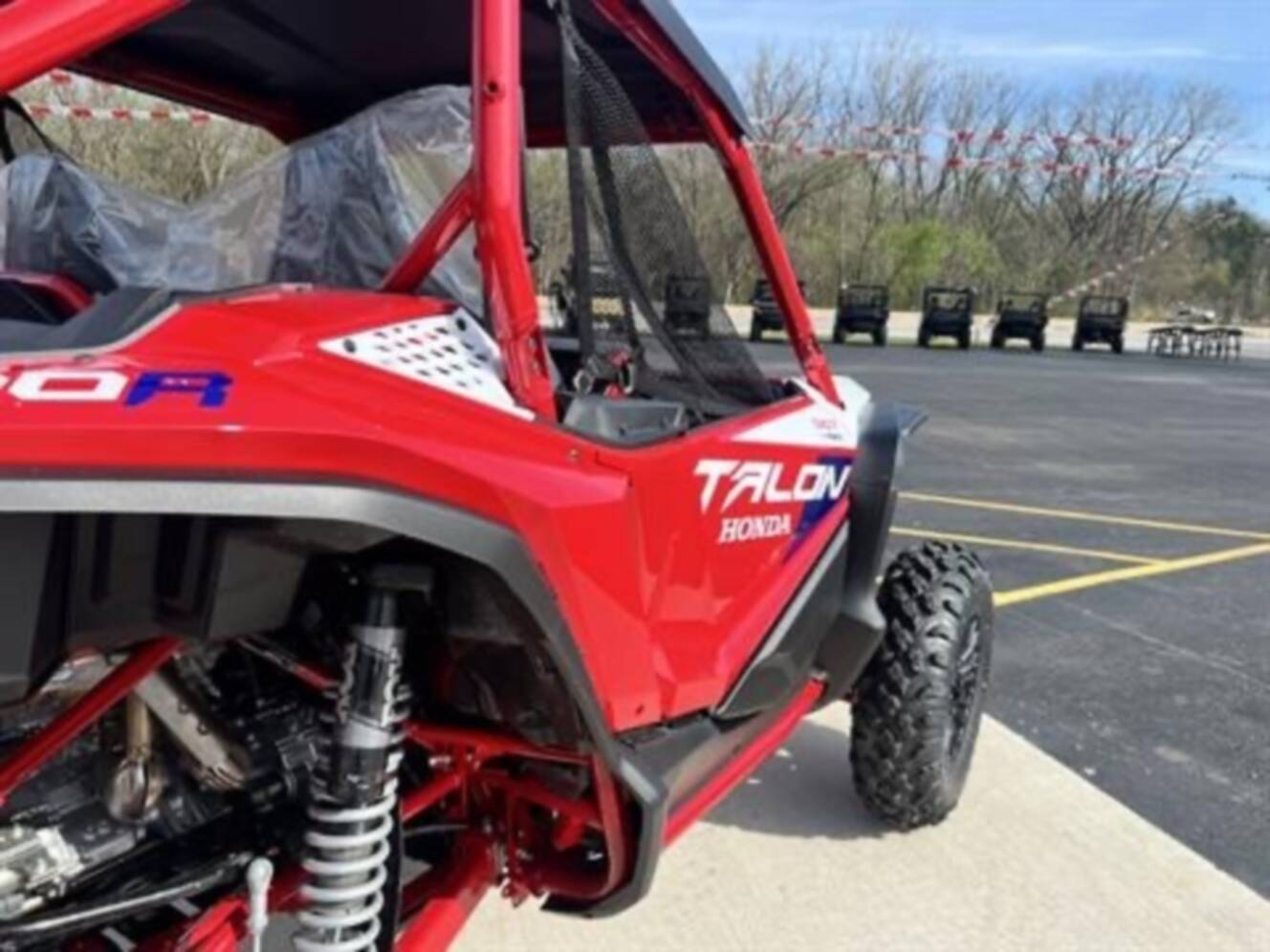 A photo of this 2026 Honda Talon 1000R FOX Live Valve