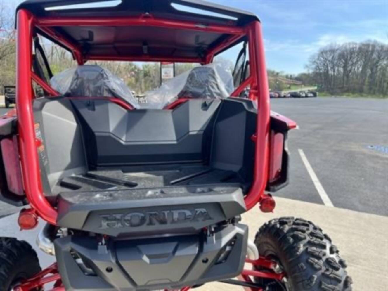 A photo of this 2026 Honda Talon 1000R FOX Live Valve