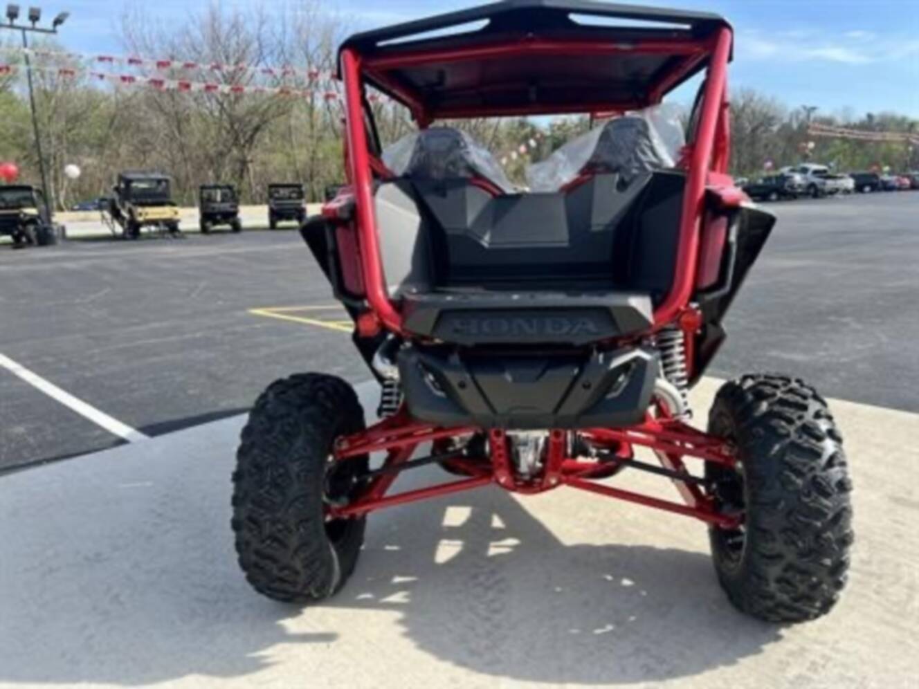 A photo of this 2026 Honda Talon 1000R FOX Live Valve