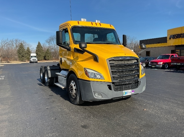 2019 FREIGHTLINER CASCADIA 116 in Swedesboro, NJ