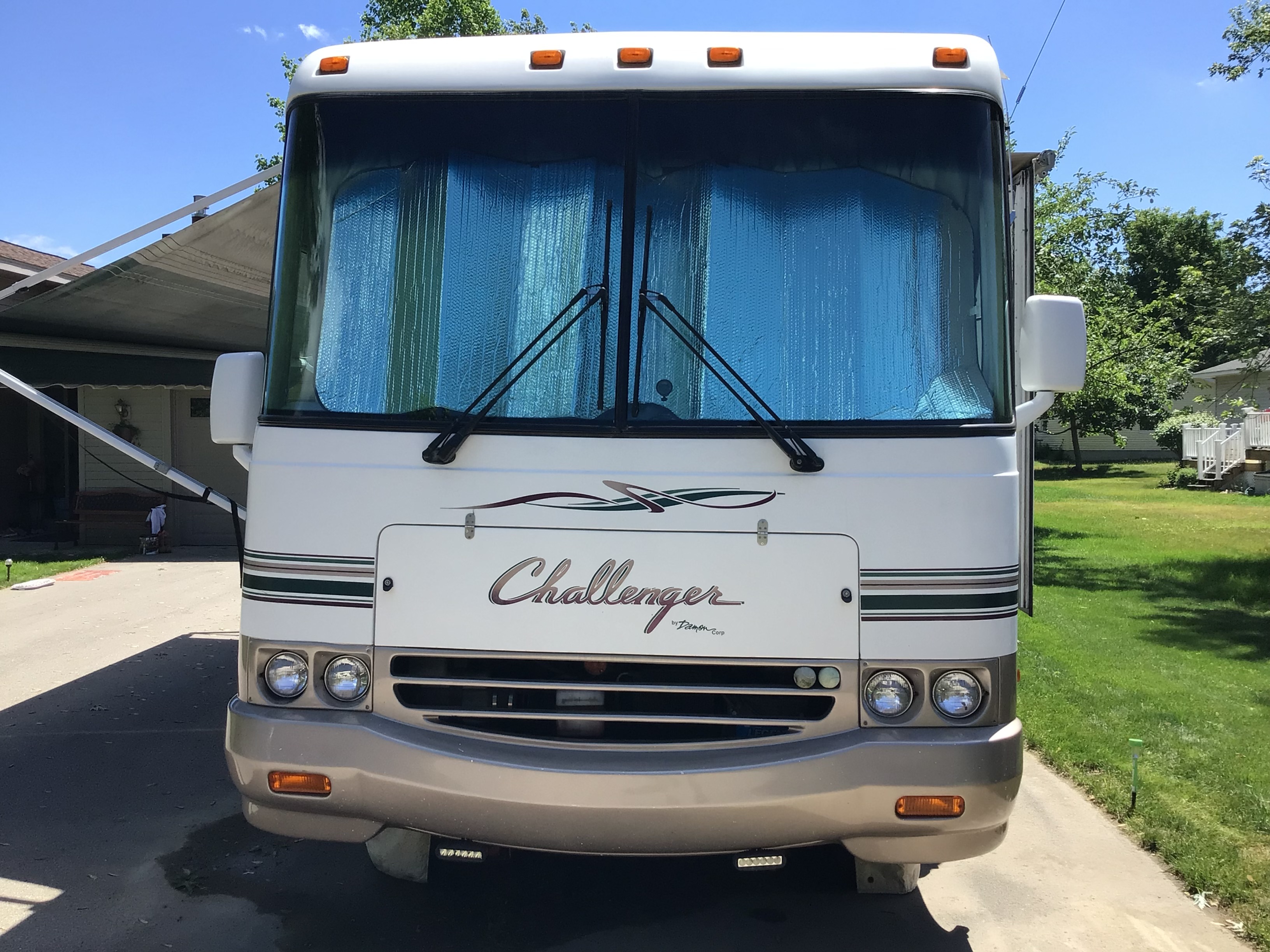 1999 Damon CHALLENGER 330 RV
