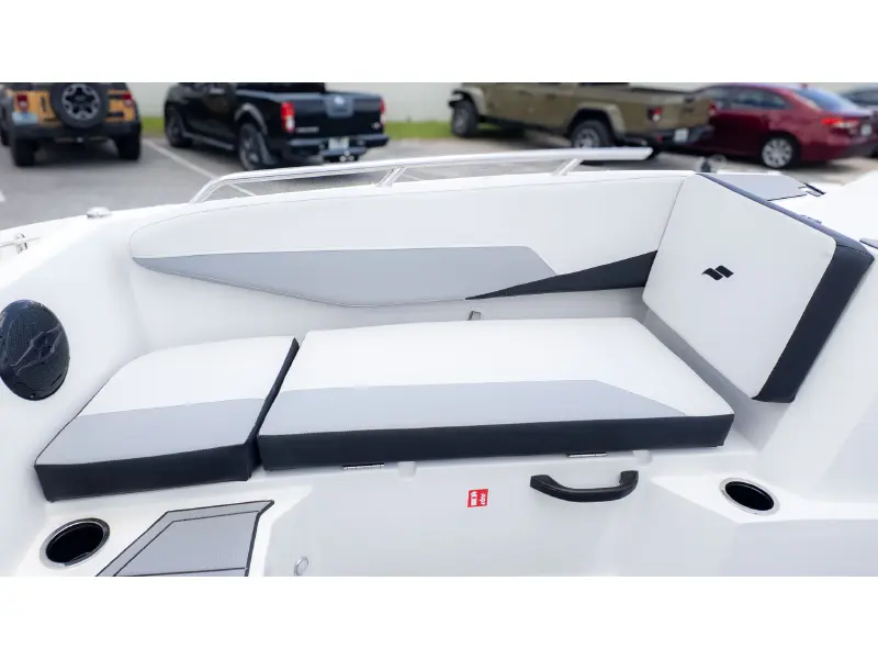 2027 Starcraft J7 JET Standard