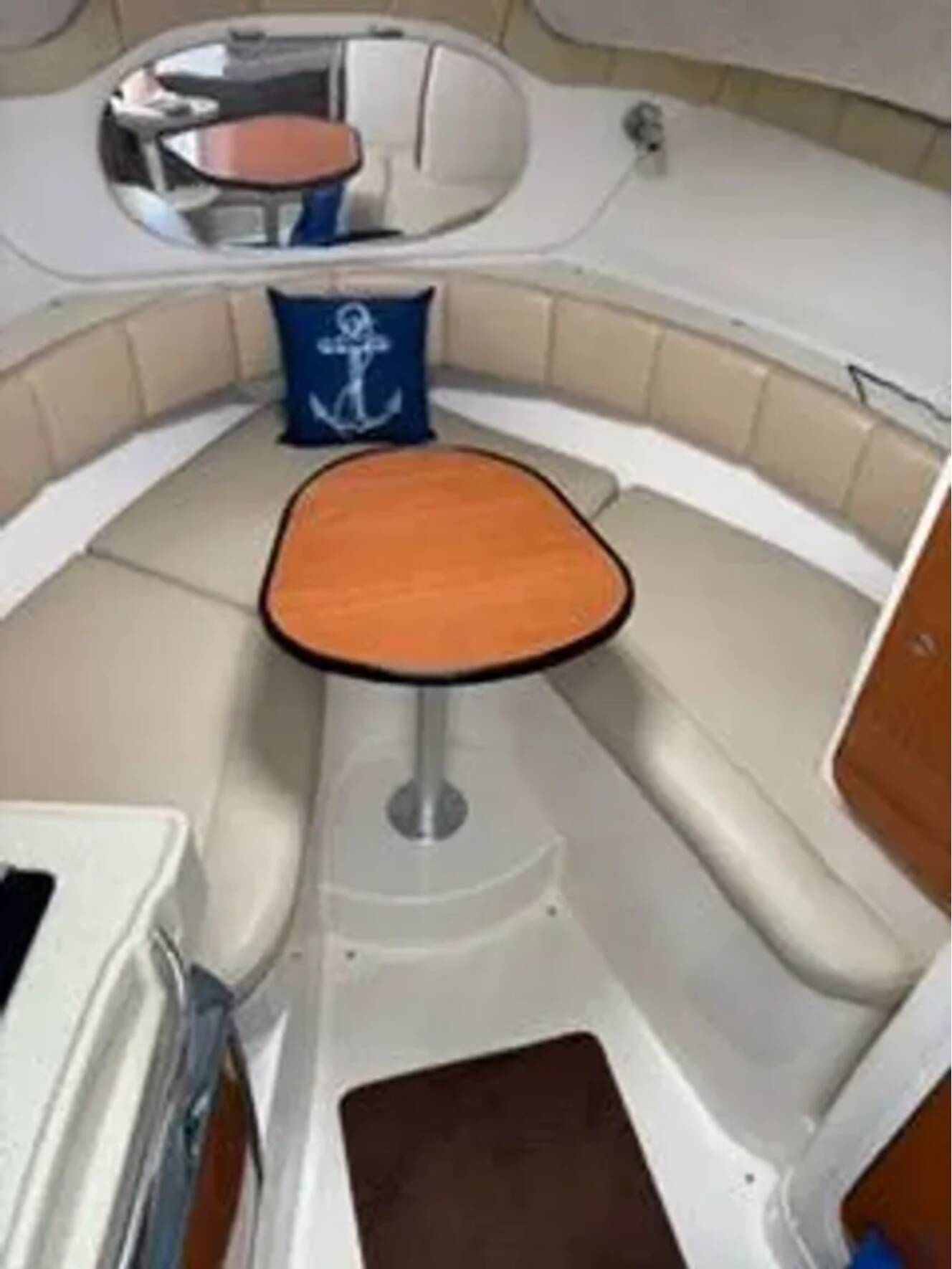 A photo of this 2003 Wellcraft 270 Coastal