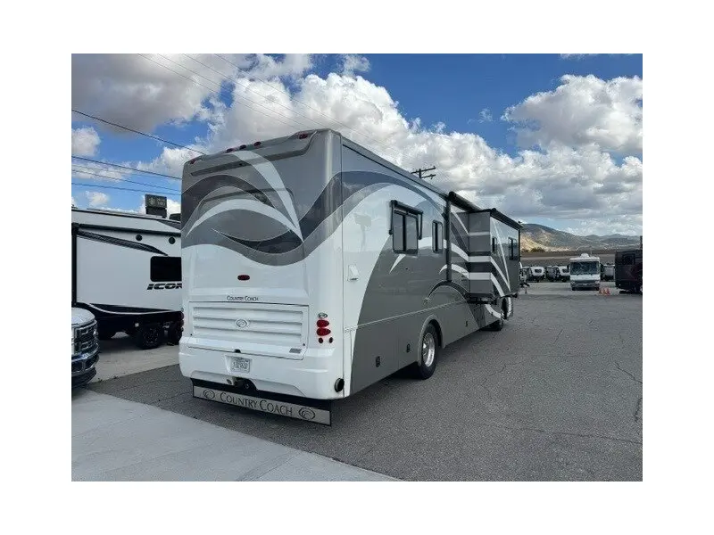 2007 Country Coach Inspire 360
