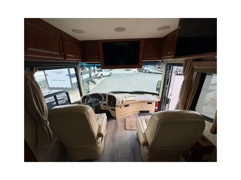 2007 Country Coach Inspire 360