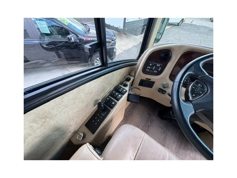 2007 Country Coach Inspire 360