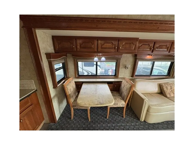 2007 Country Coach Inspire 360