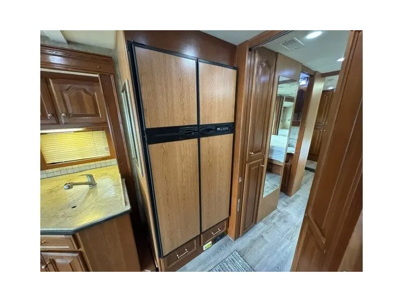 2007 Country Coach Inspire 360