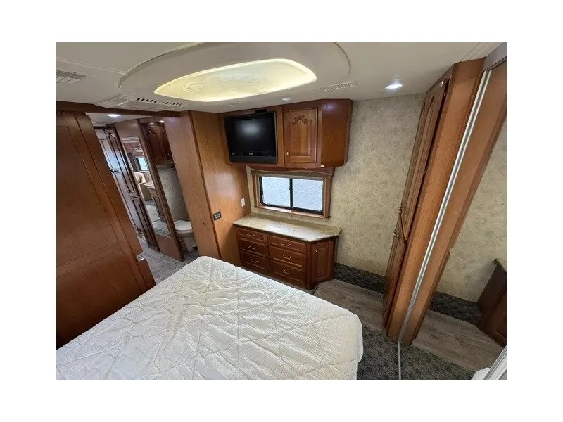 2007 Country Coach Inspire 360