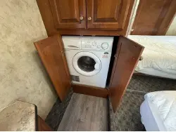 2007 Country Coach Inspire 360