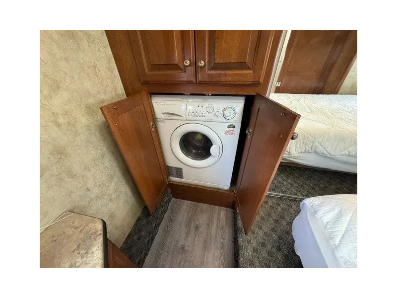 2007 Country Coach Inspire 360