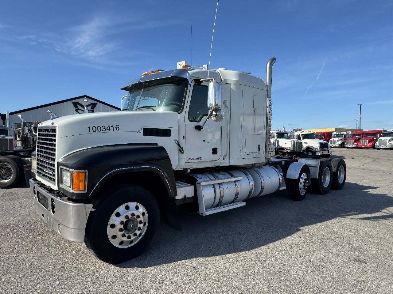 2015 MACK CHU613 in Dallas, TX