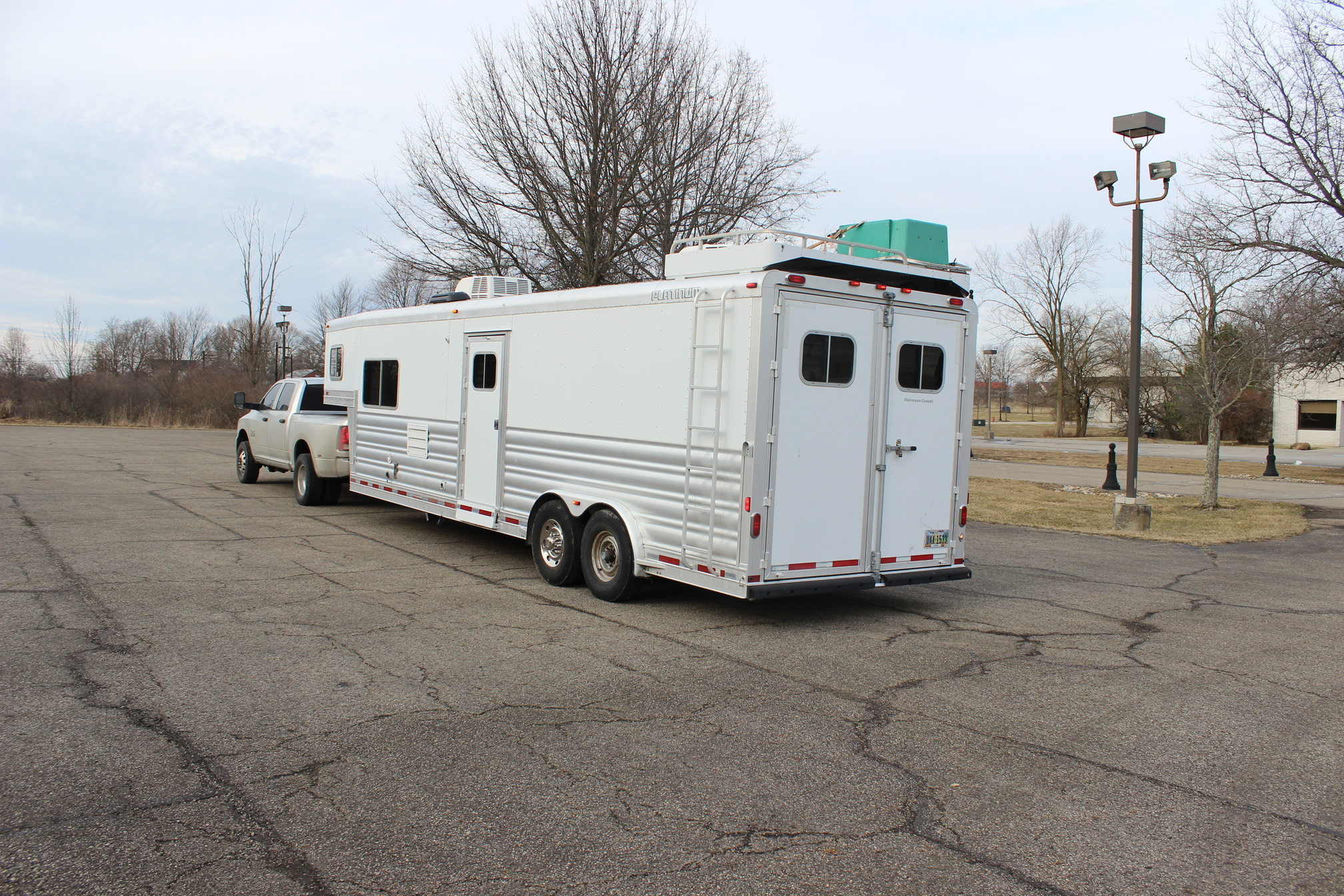 2014 PLATINUM COACH TRAILERS 7712 in Granville, OH