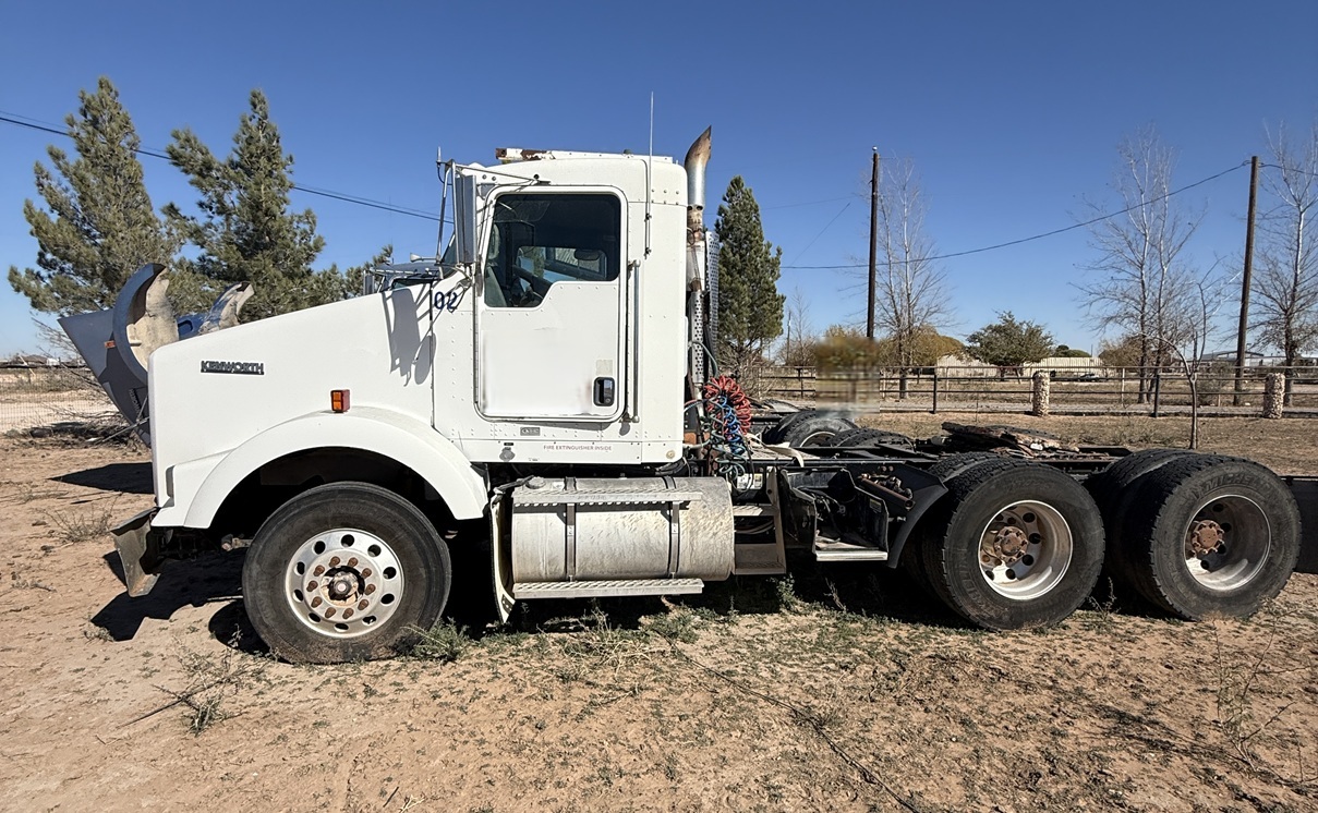 2008 KENWORTH T800 in Prairieville, LA