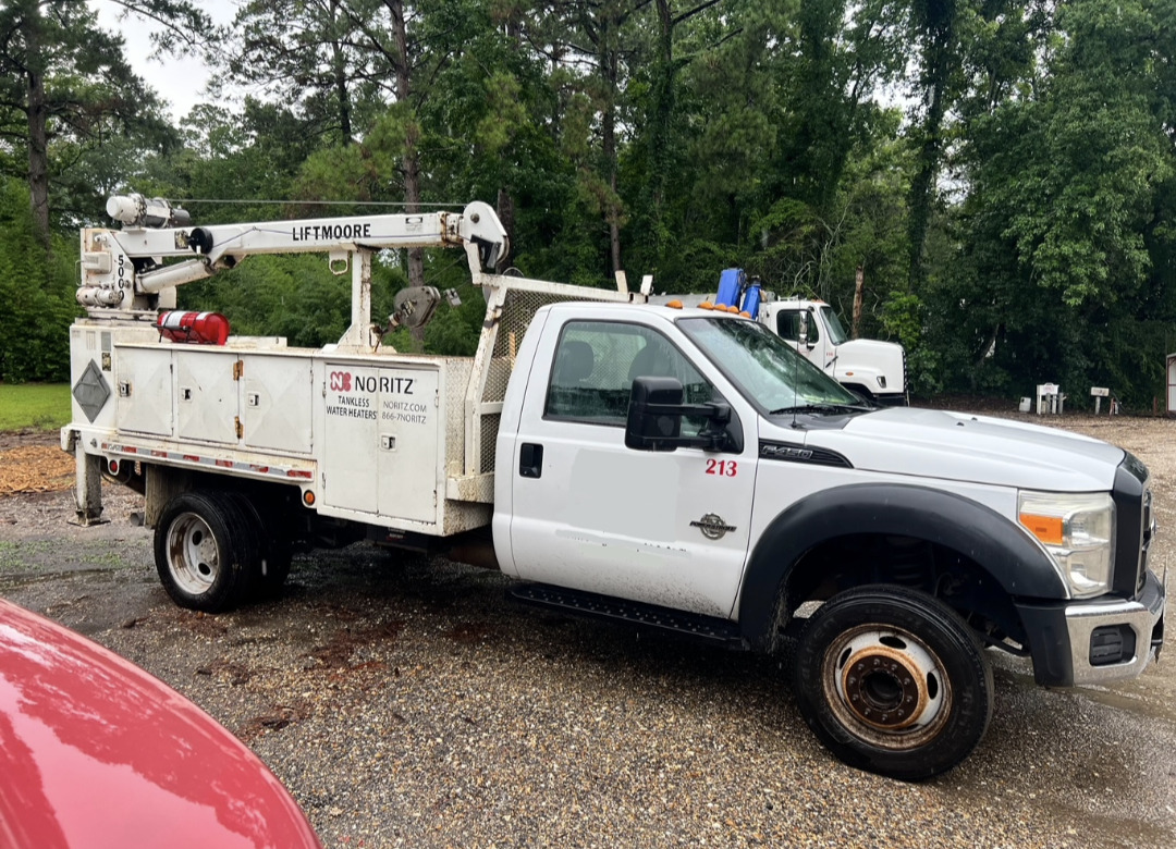 2013 FORD F450 in Lafayette, LA