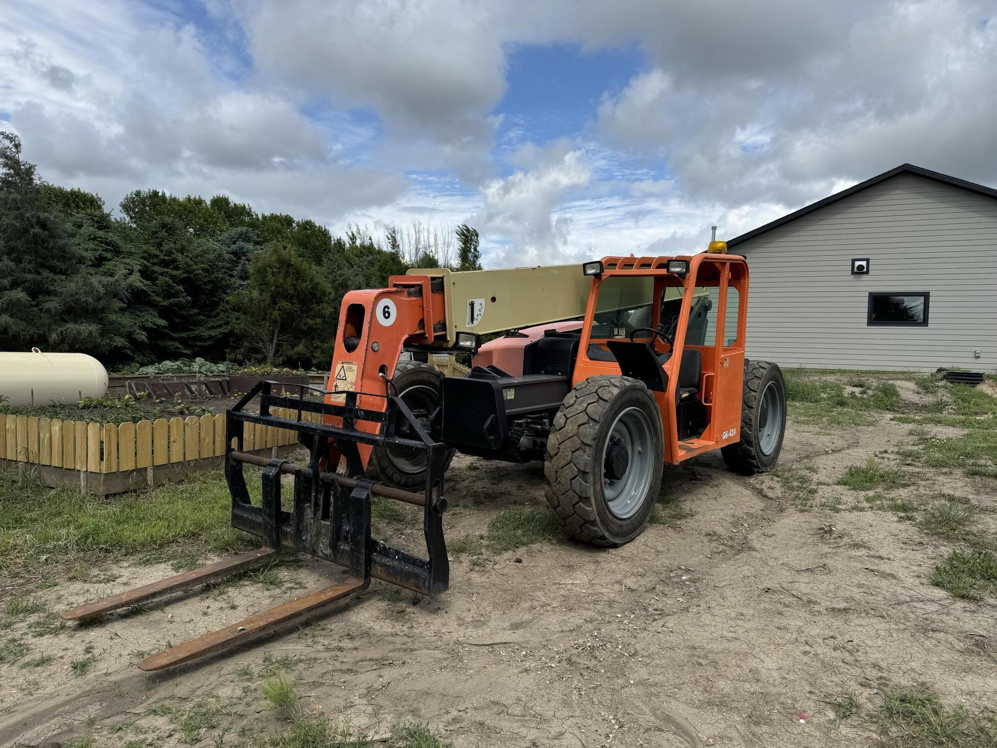 2013 JLG G6-42A in Bismarck, ND