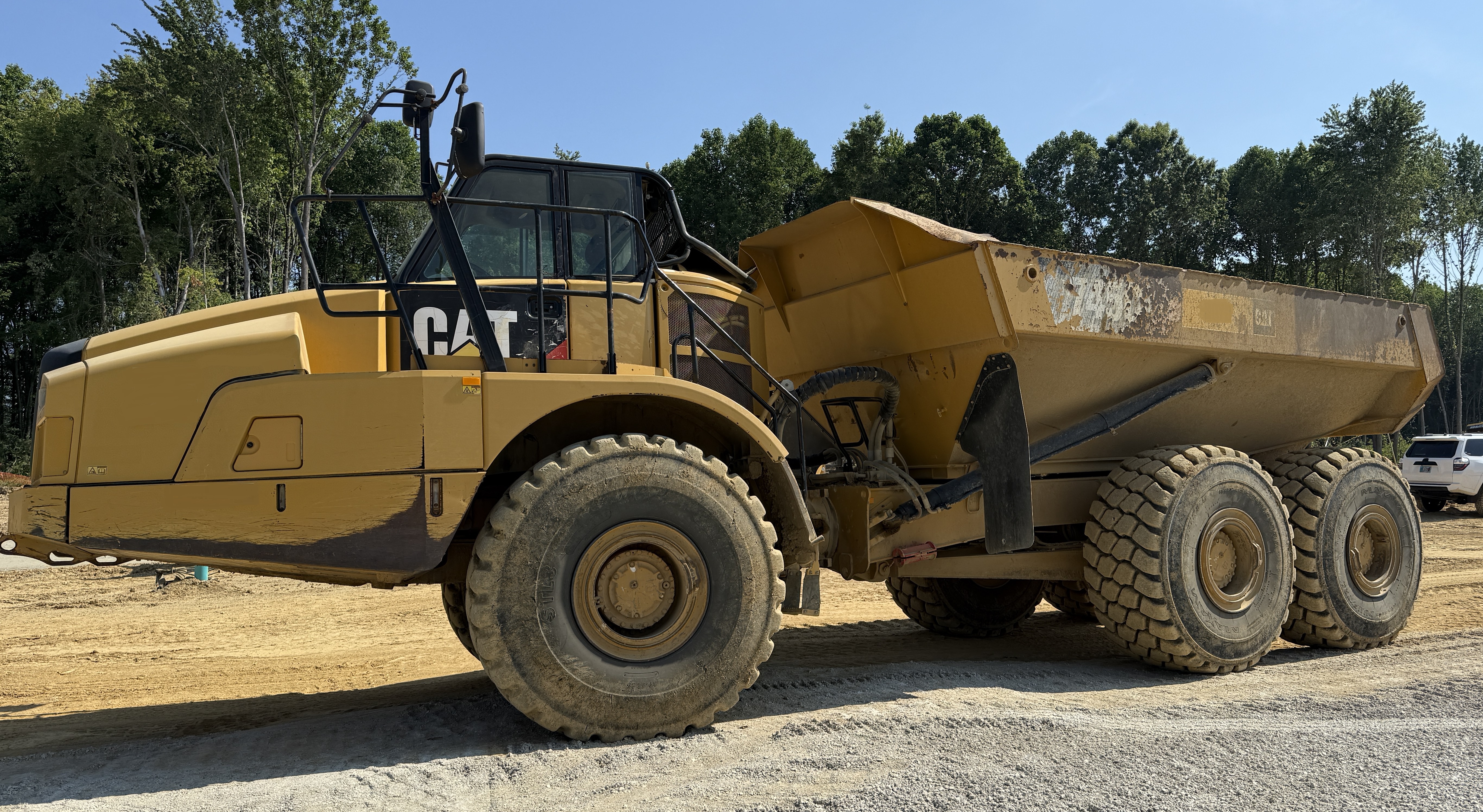 2017 CATERPILLAR 745C in Prairieville, KY