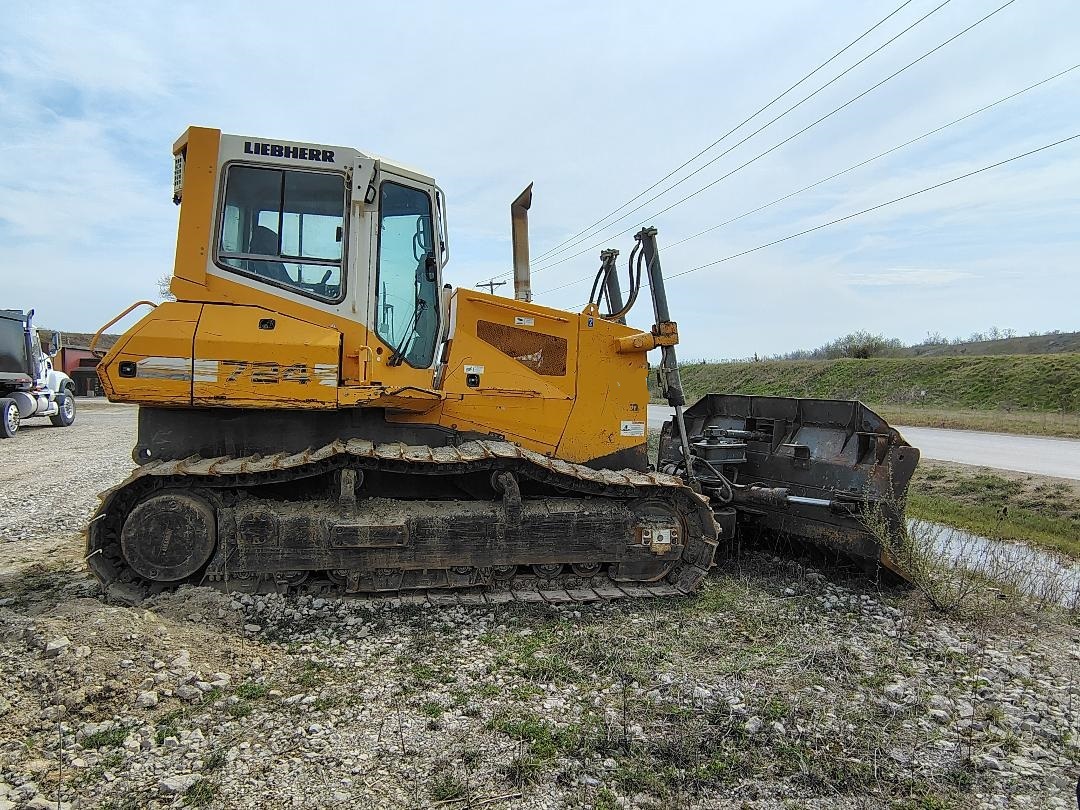2013 LIEBHERR PR 724 XL in Prairieville, OH