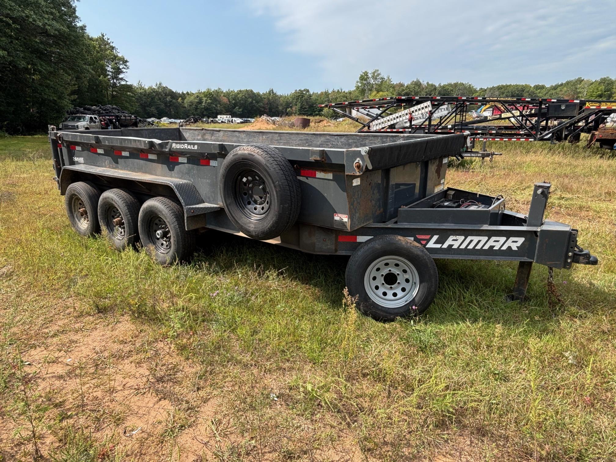 2021 LAMAR DL831637 in Marinette, WI