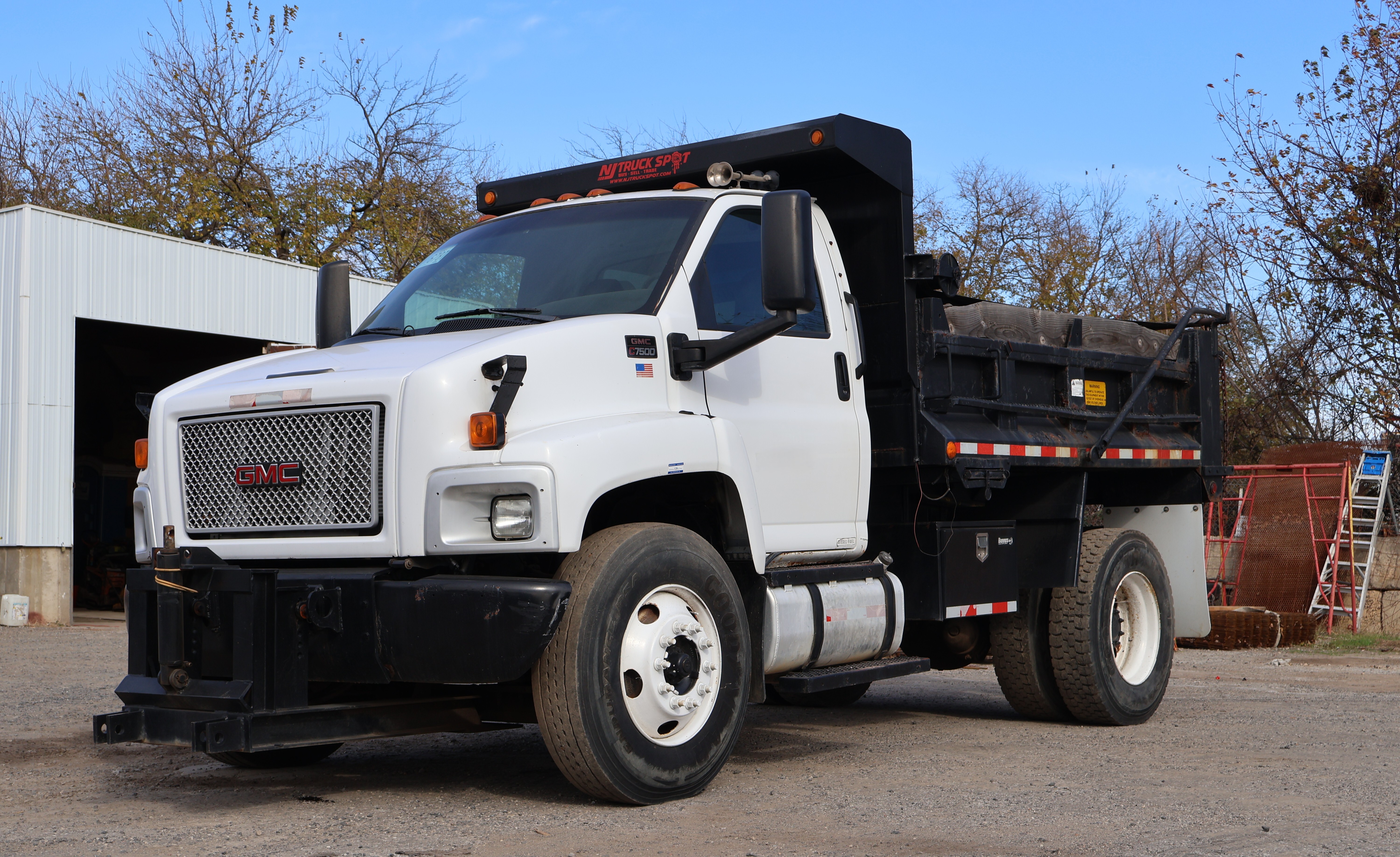 2006 GMC C7500 in Prairieville, PA