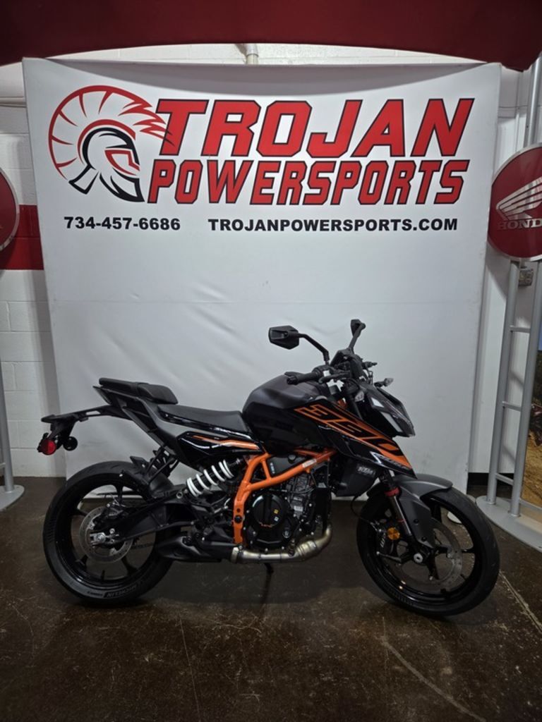 2026 KTM 390 Duke DUKE in Monroe, MI