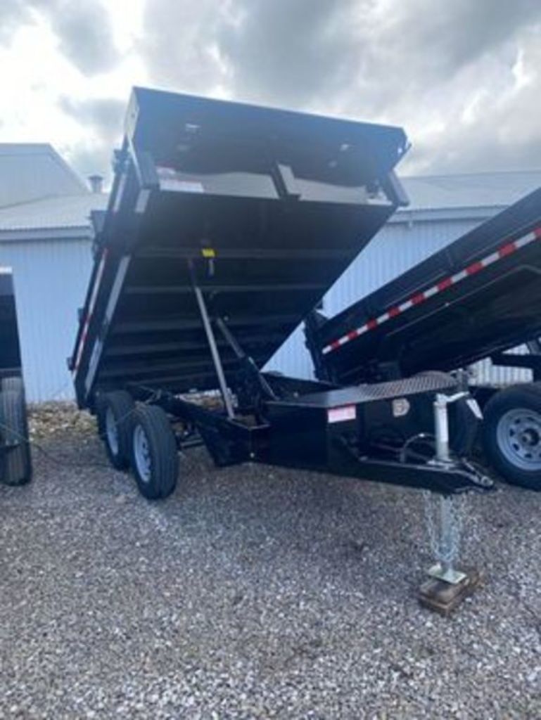 2023 Sure Trac ST7210D1R-B-070 in Camden, MI