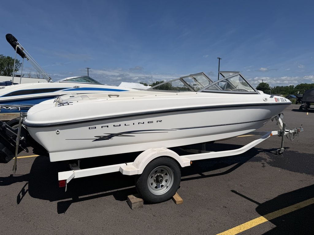 2004 Bayliner 175 Capri 1750 in canandaigua NY