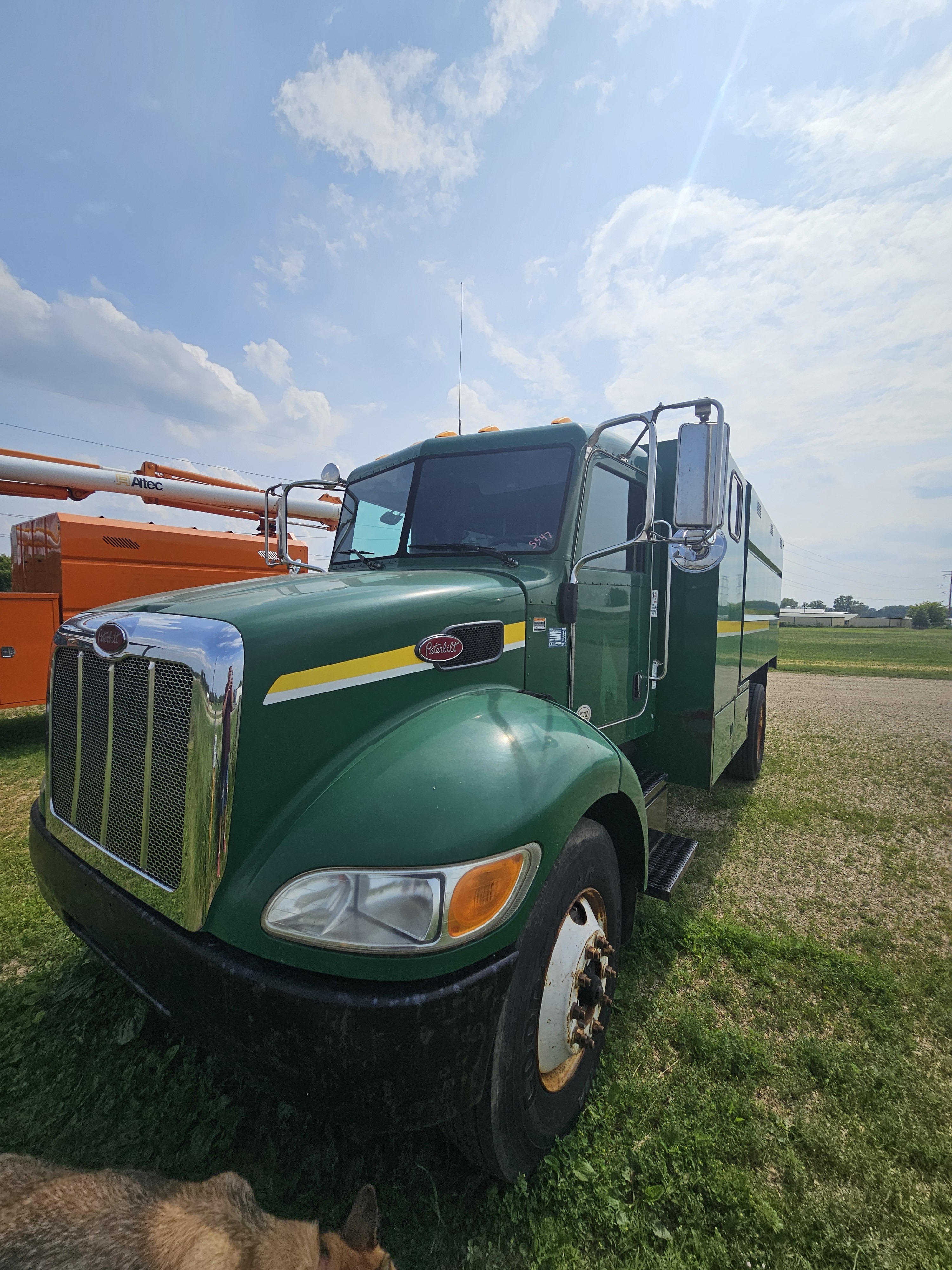 2010 Peterbilt PX6240 in Edgerton, WI