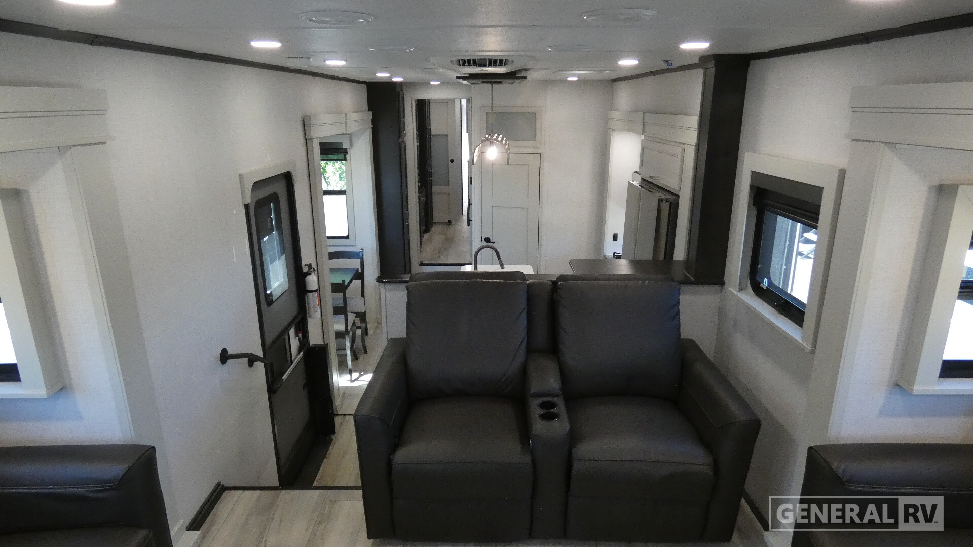 2025 Keystone ALPINE 3700FL in elizabetown PA
