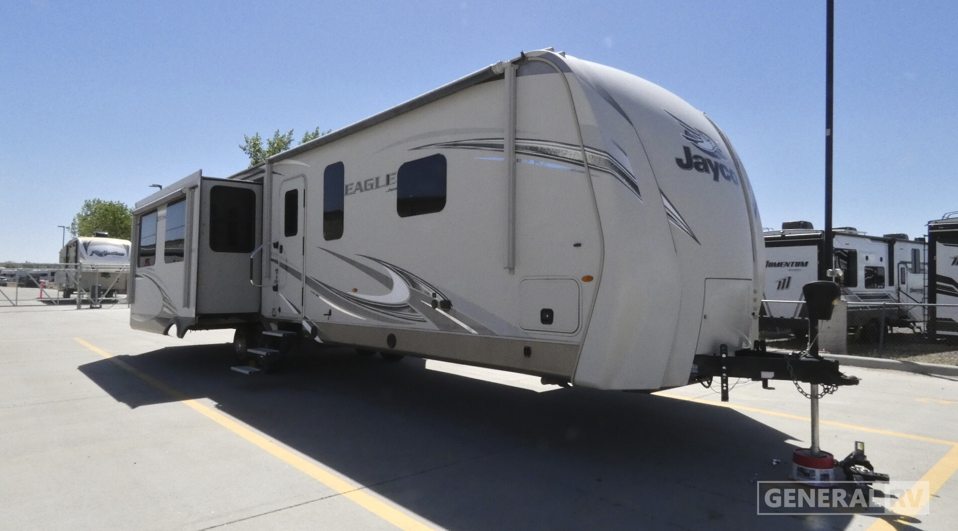 2017 Jayco EAGLE 338RETS in longmont CO