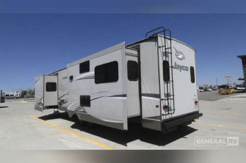 2017 Jayco EAGLE 338RETS in longmont CO