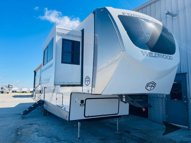 2026 Forest River Rv Wildwood Heritage Glen Elite Series 36FL in eldridge IA