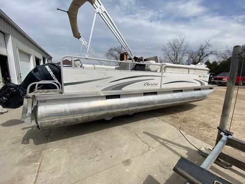 2007 Manitou AURORA 23 VP in milton WI