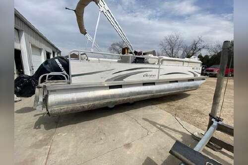2007 Manitou AURORA 23 VP in milton WI