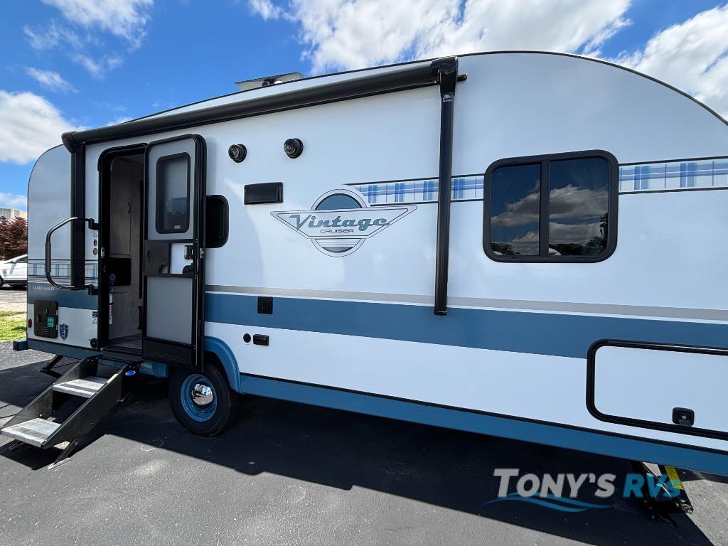 2027 Gulf Stream Rv Vintage Cruiser 19CSK in bryan OH