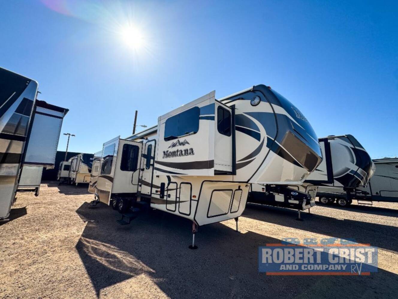 A photo of this 2015 Keystone Rv MONTANA LEGACY 3710FL