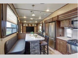 2017 KEYSTONE SPRINTER 353FWDEN