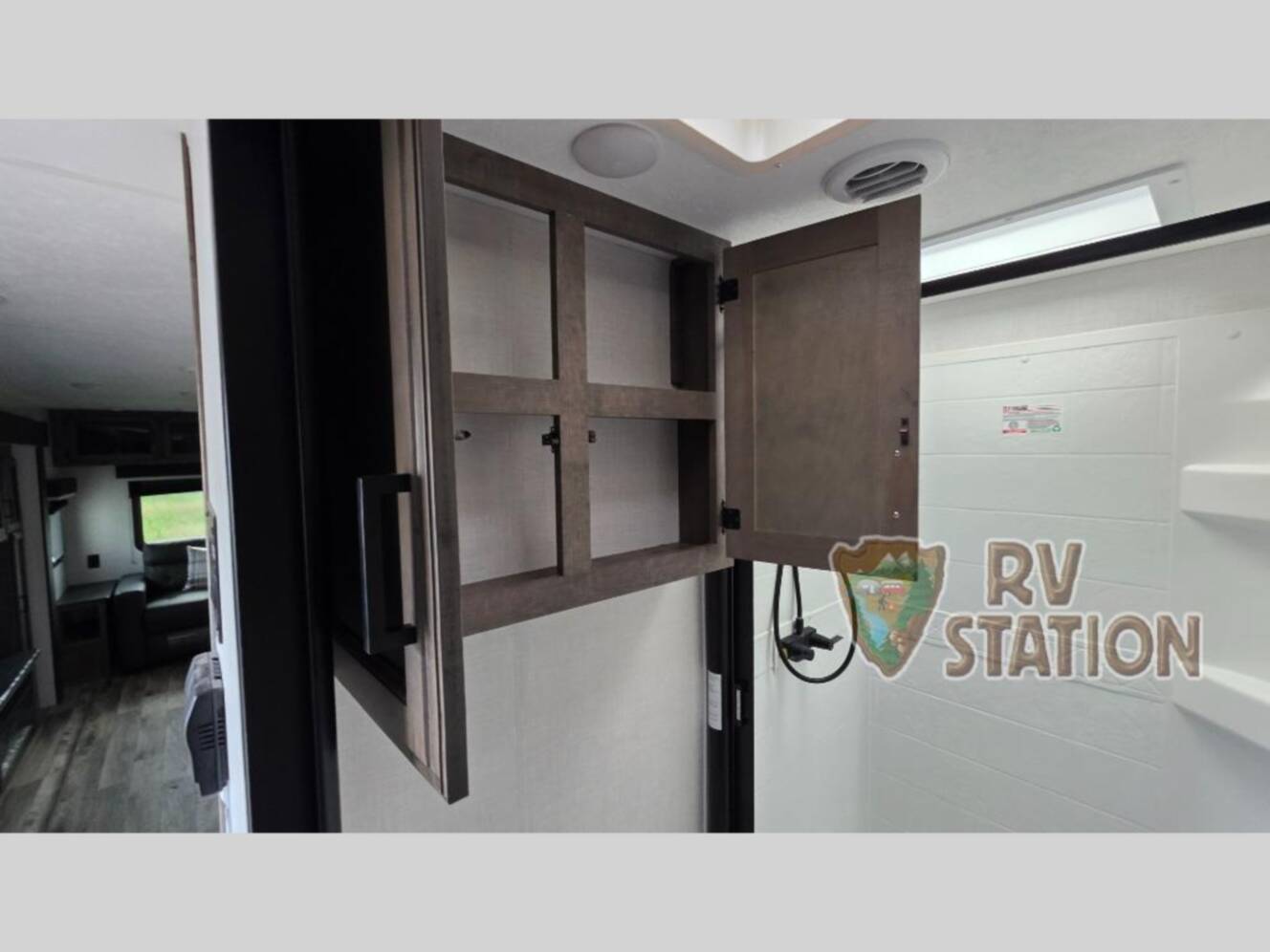 A photo of this 2023 Venture Rv SportTrek Touring Edition STT343VIK