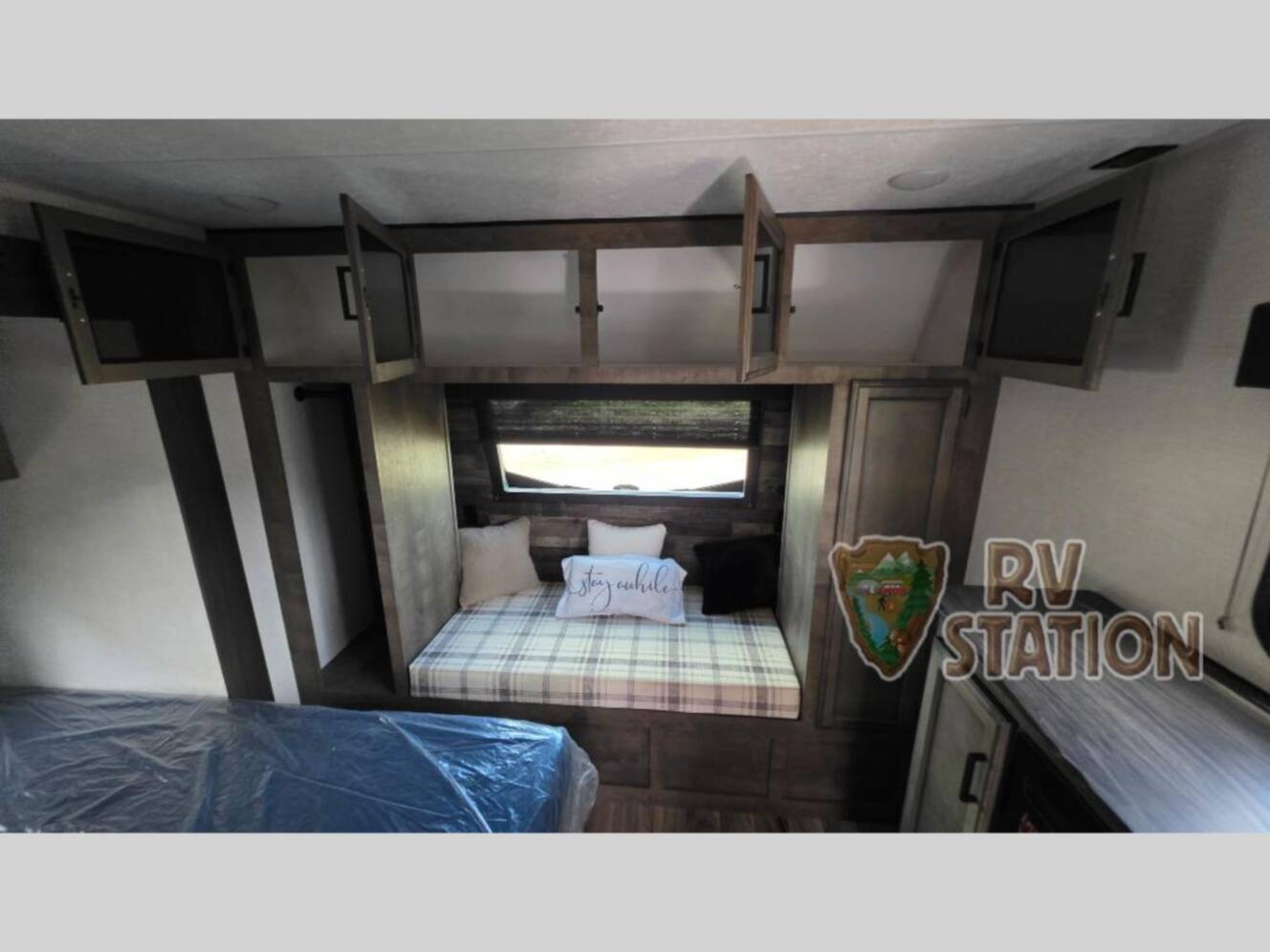 A photo of this 2023 Venture Rv SportTrek Touring Edition STT343VIK