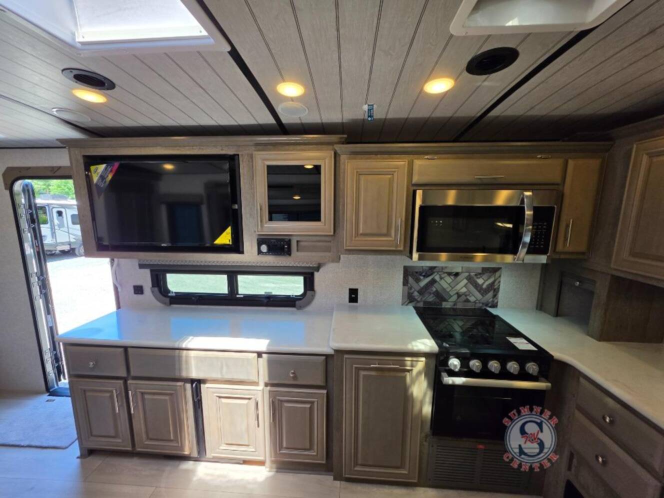 A photo of this 2026 Northwood Arctic Fox Edge 27RK