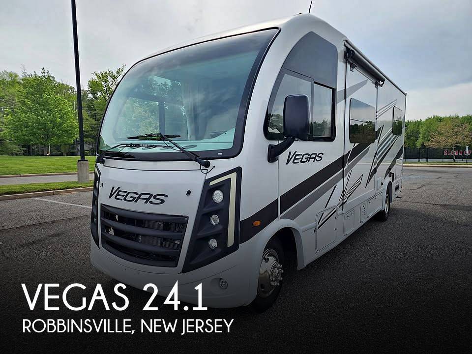 2025 Thor Motor Coach Vegas 24.1 in robbinsville NJ